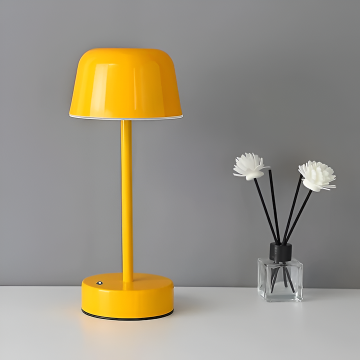 RetroLED - Cordless LED table lamp in retro design